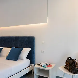 https://le-maree-comfort-rooms.sicilyhotelsitaly.net